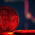 Bitcoin fällt weiter, 310 Mio. USD Longs vernichtet