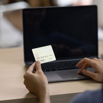 KI-Forscher wollen Internetnutzung nur mit Ausweis zur Lösung von Bot-Problemen